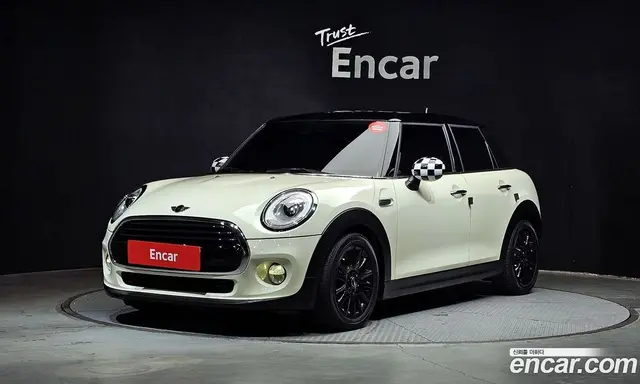 Mini Cooper, 2017, 86 069 км