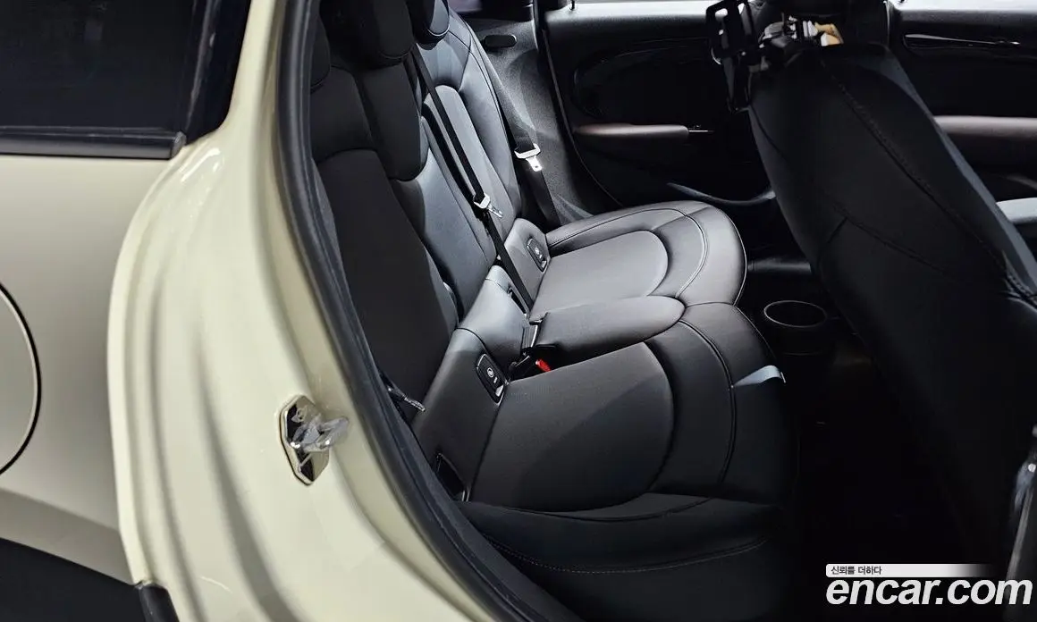 Mini Cooper 2017 1.5 автомат (гидро), фото 12
