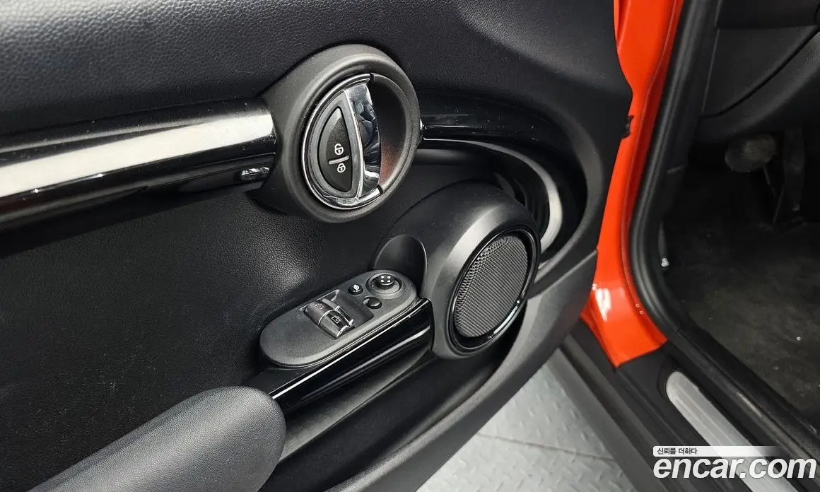 Mini Cooper 2019 1.5 автомат (гидро), фото 29