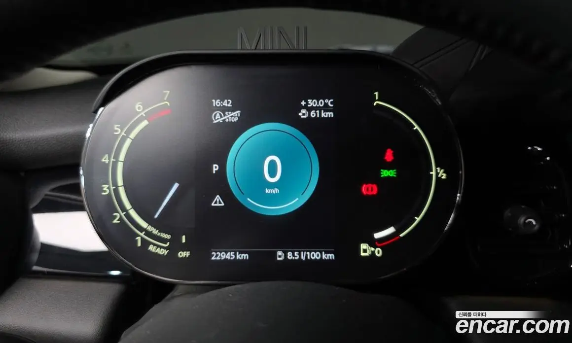 Mini Cooper 2023 1.5 автомат (гидро), фото 11