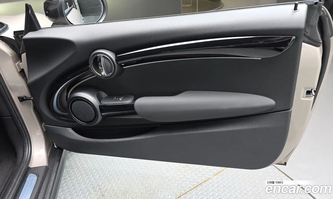 Mini Cooper 2023 1.5 автомат (гидро), фото 15