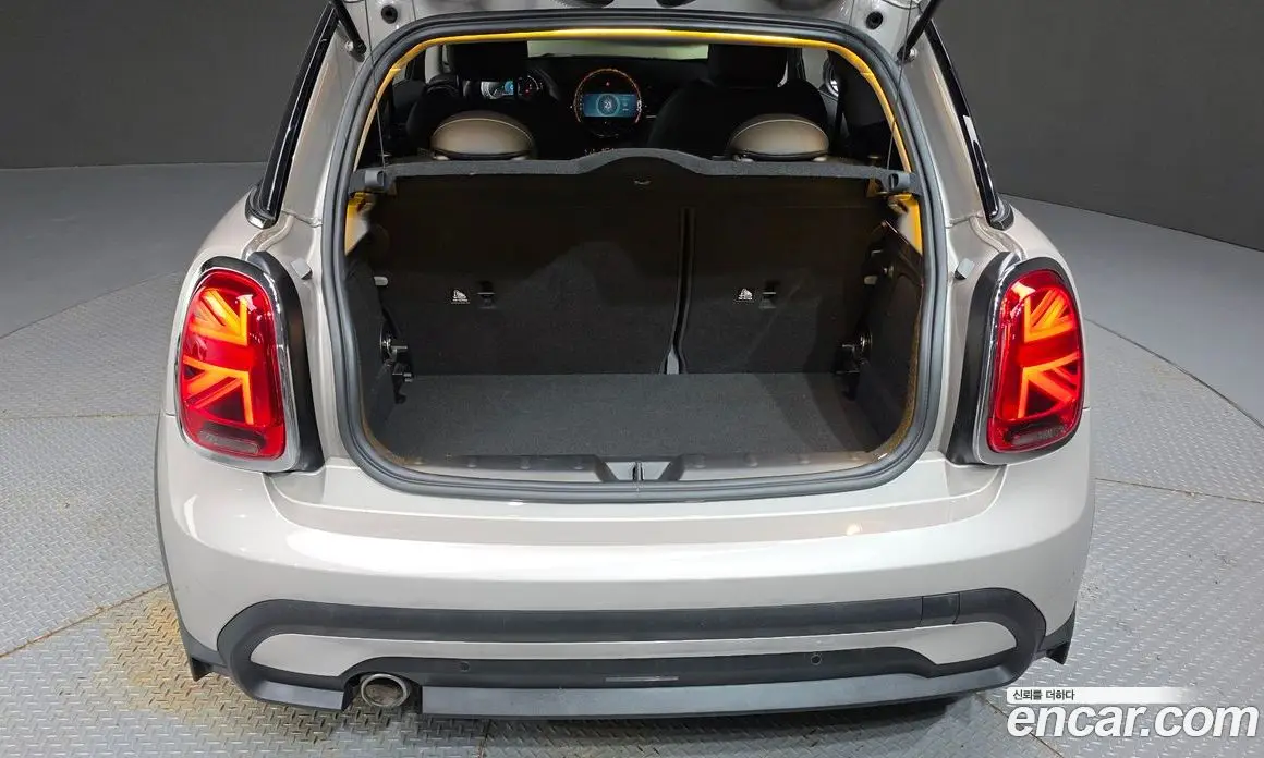 Mini Cooper 2023 1.5 автомат (гидро), фото 29