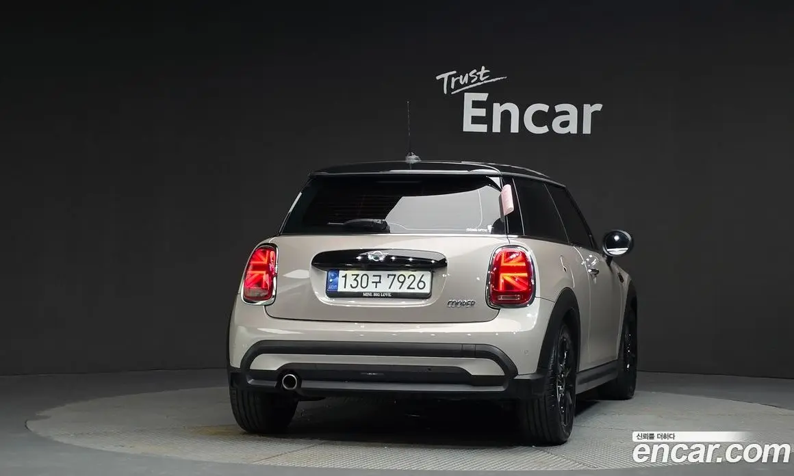 Mini Cooper 2023 1.5 автомат (гидро), фото 4