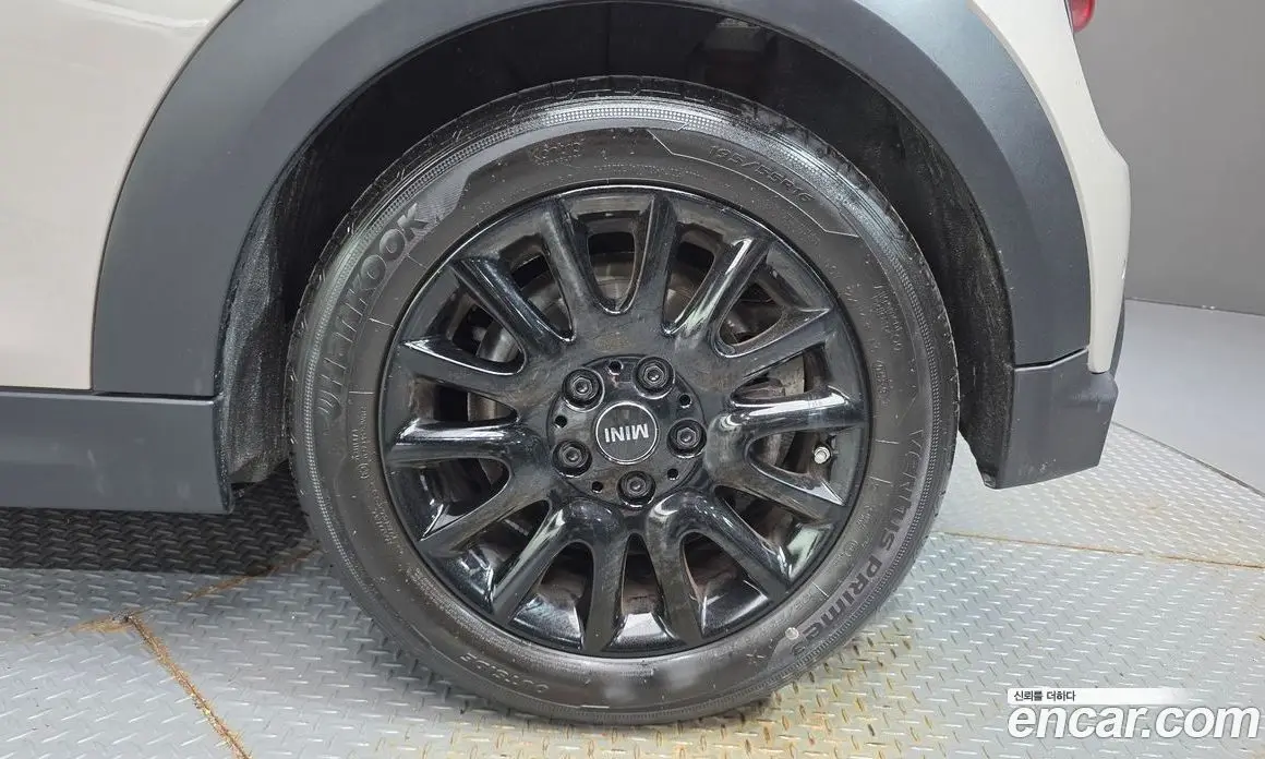 Mini Cooper 2023 1.5 автомат (гидро), фото 7