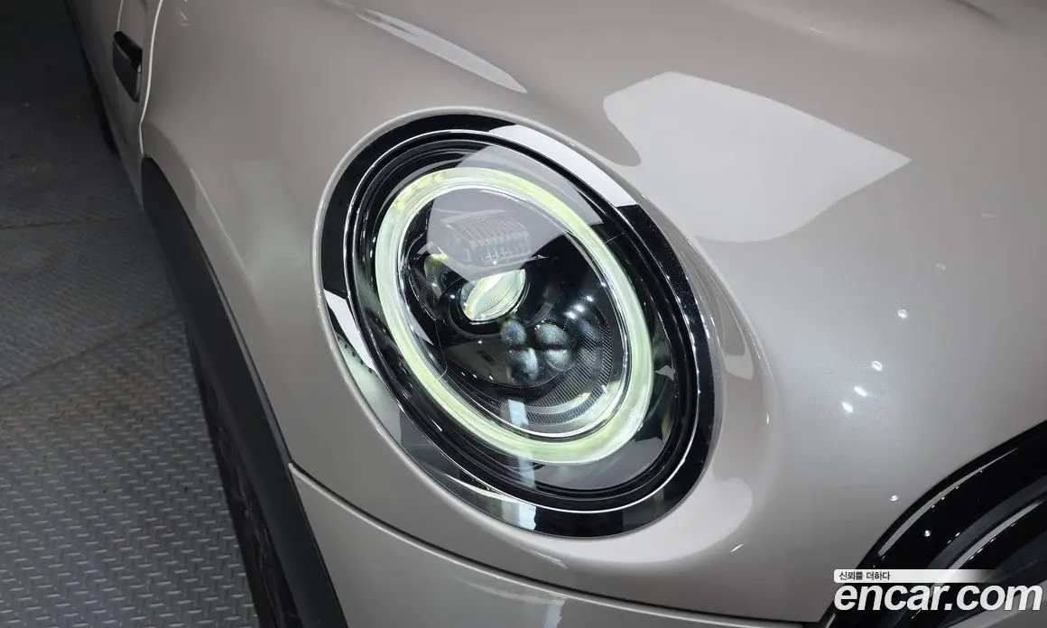 Mini Cooper 2023 1.5 автомат (гидро), фото 8