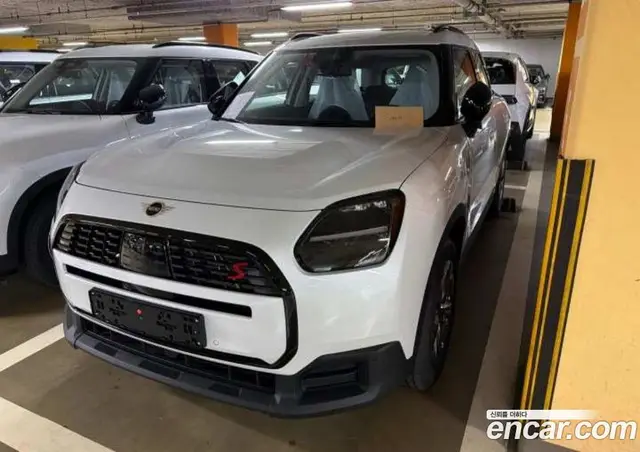 Mini Countryman 2026 2.0 автомат (гидро), миниатюра 2