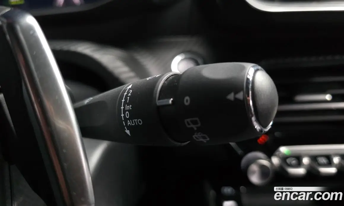 Peugeot 2008 2021 1.5 автомат (гидро), фото 24