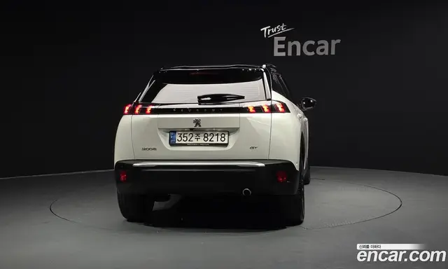 Peugeot 2008 2021 1.5 автомат (гидро), миниатюра 4