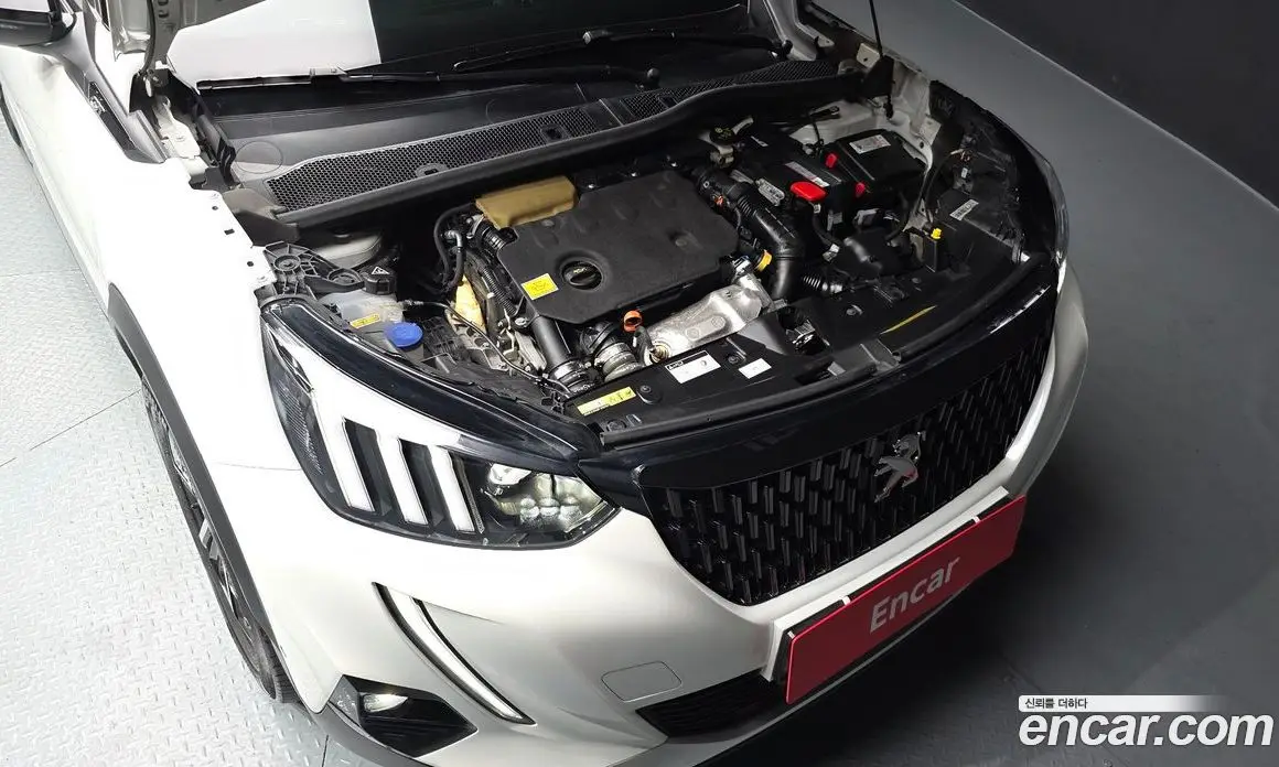Peugeot 2008 2021 1.5 автомат (гидро), фото 6