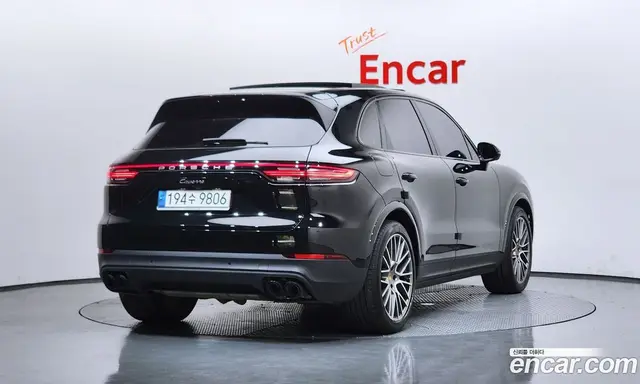 Porsche Cayenne 2023 3.0 автомат (гидро), миниатюра 2