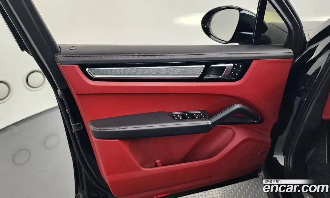 Porsche Cayenne 2023 3.0 автомат (гидро), фото 14