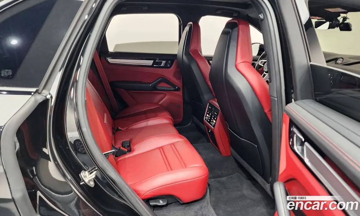 Porsche Cayenne 2023 3.0 автомат (гидро), фото 24