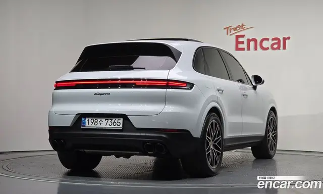 Porsche Cayenne 2024 3.0 автомат (гидро), миниатюра 2