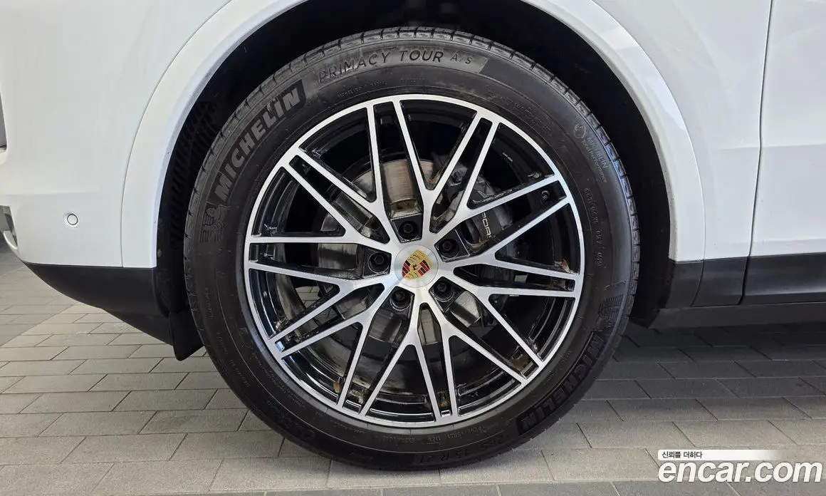 Porsche Cayenne 2024 3.0 автомат (гидро), фото 5