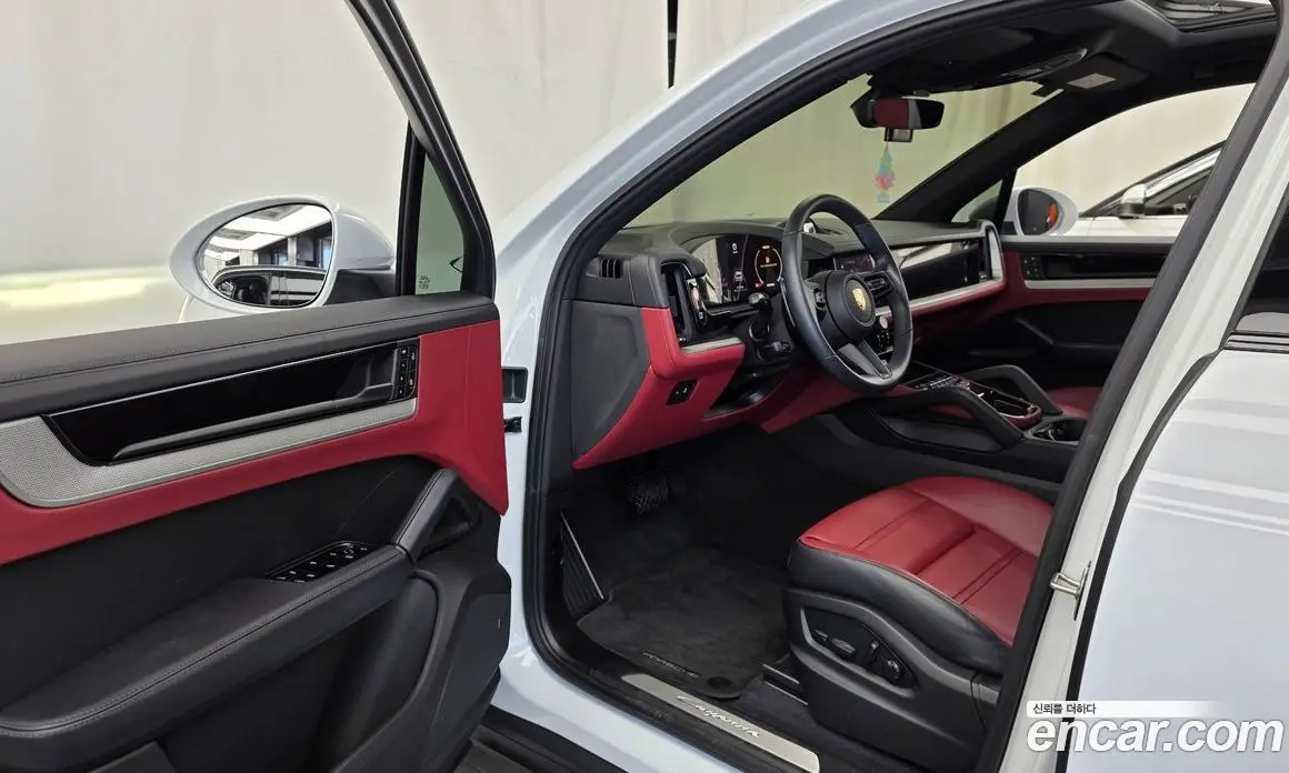 Porsche Cayenne 2024 3.0 автомат (гидро), фото 10