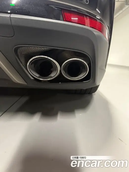 Porsche Panamera 2024 4.0 автомат (гидро), миниатюра 2