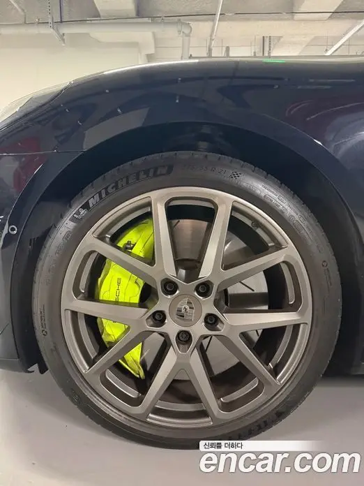 Porsche Panamera 2024 4.0 автомат (гидро), фото 11