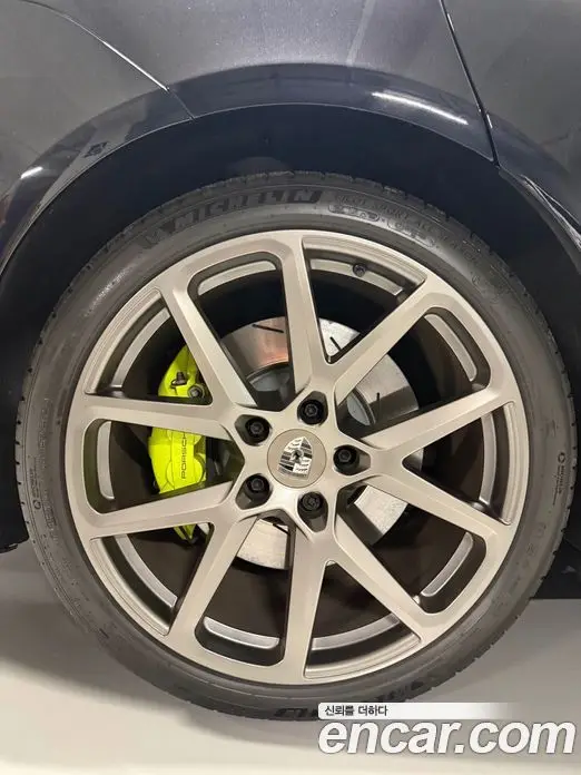 Porsche Panamera 2024 4.0 автомат (гидро), фото 13
