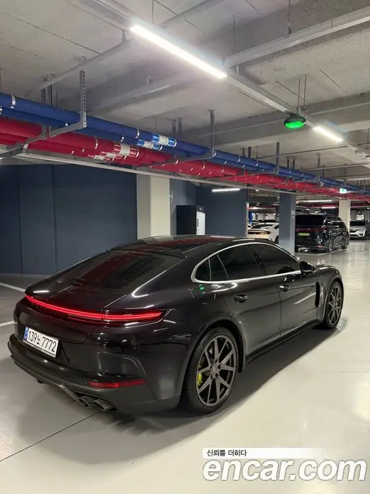Porsche Panamera 2024 4.0 автомат (гидро), фото 17