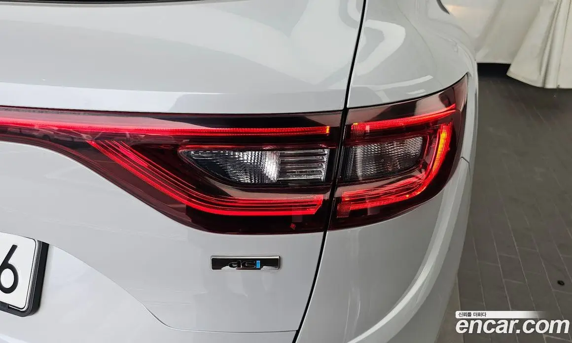 Renault (Samsung) QM6 2016 2.0 автомат (гидро), фото 9 Renault (Samsung) QM6 2016 2.0 автомат (гидро), фото 9