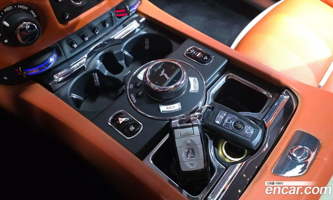 Rolls-Royce Wraith 2016 6.6 автомат (гидро), фото 17 Rolls-Royce Wraith 2016 6.6 автомат (гидро), фото 17