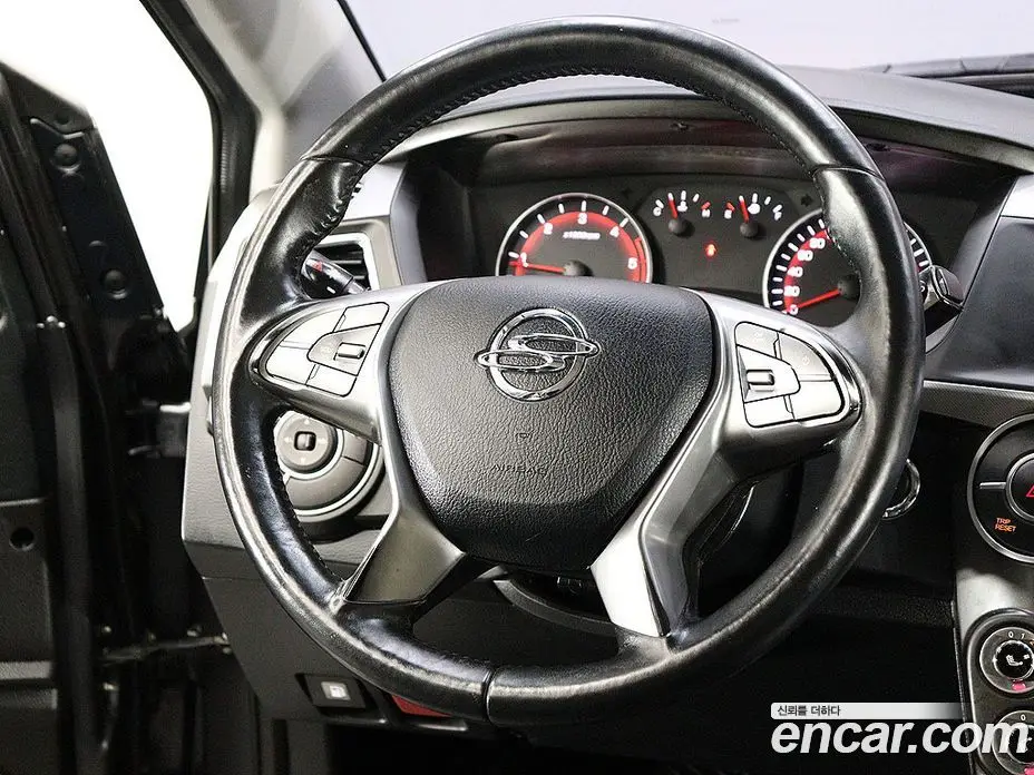 SsangYong Korando 2016 2.2 автомат (гидро), фото 16