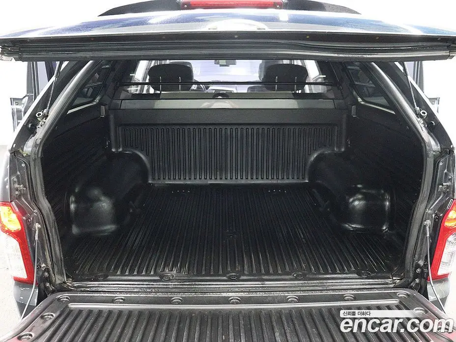 SsangYong Korando 2016 2.2 автомат (гидро), фото 20