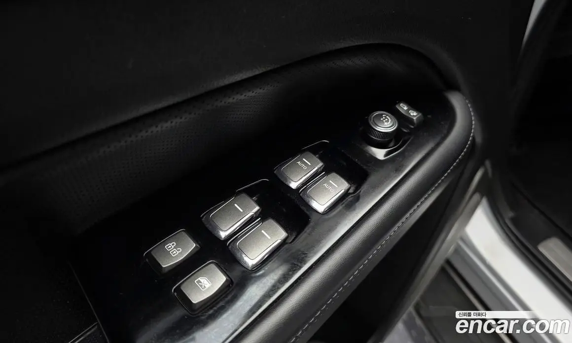 SsangYong Rexton 2018 2.2 автомат (гидро), фото 24