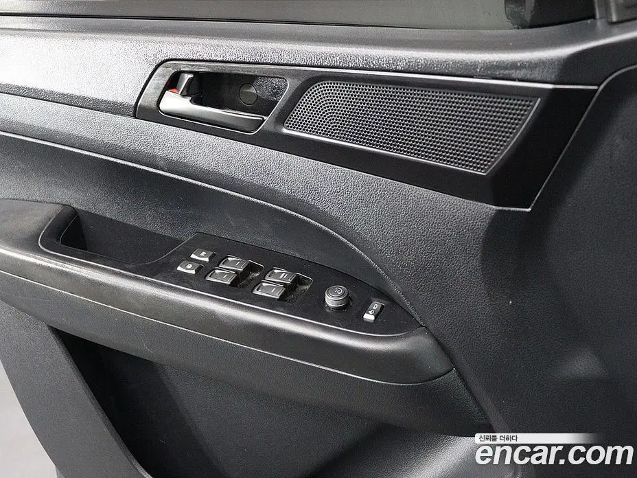 SsangYong Rexton 2019 2.2 автомат (гидро), фото 13