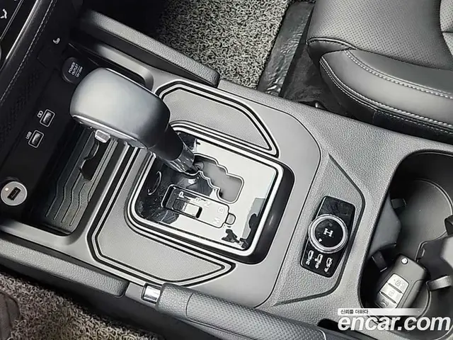 SsangYong Rexton 2023 2.2 автомат (гидро), миниатюра 8