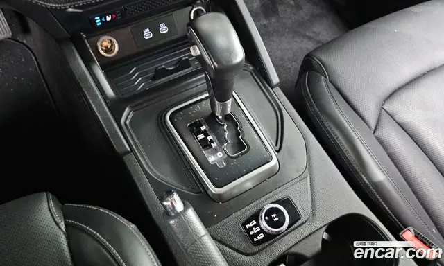 SsangYong Rexton 2024 2.2 автомат (гидро), миниатюра 9