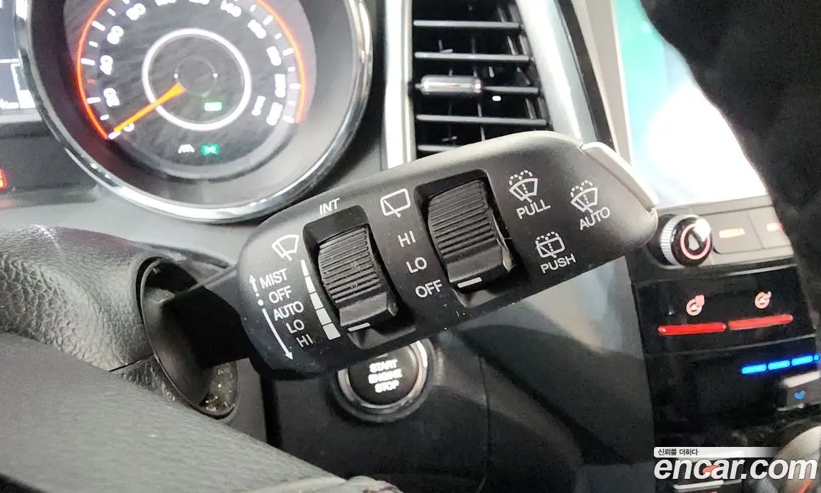 SsangYong TIBOLI 2018 1.6 автомат (гидро), фото 15
