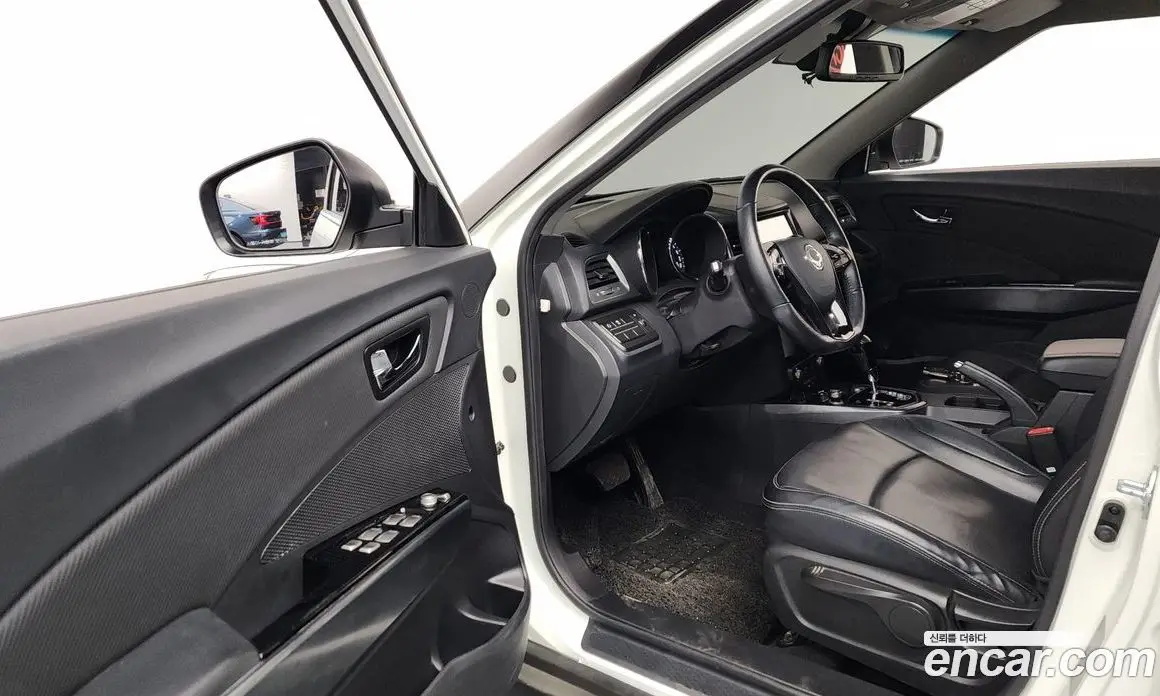 SsangYong TIBOLI 2018 1.6 автомат (гидро), фото 10
