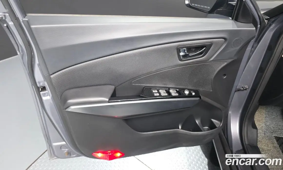 SsangYong TIBOLI 2019 1.6 автомат (гидро), фото 14