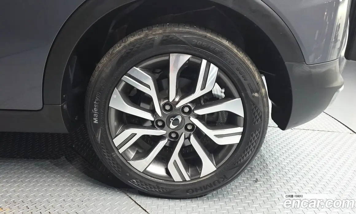 SsangYong TIBOLI 2019 1.6 автомат (гидро), фото 7