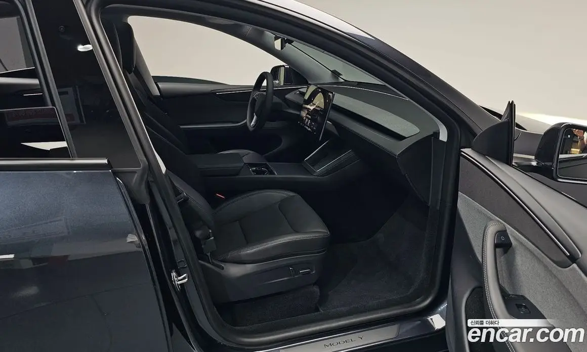 Tesla Model Y 2025 0.2 автомат (гидро), фото 15 Tesla Model Y 2025 0.2 автомат (гидро), фото 15