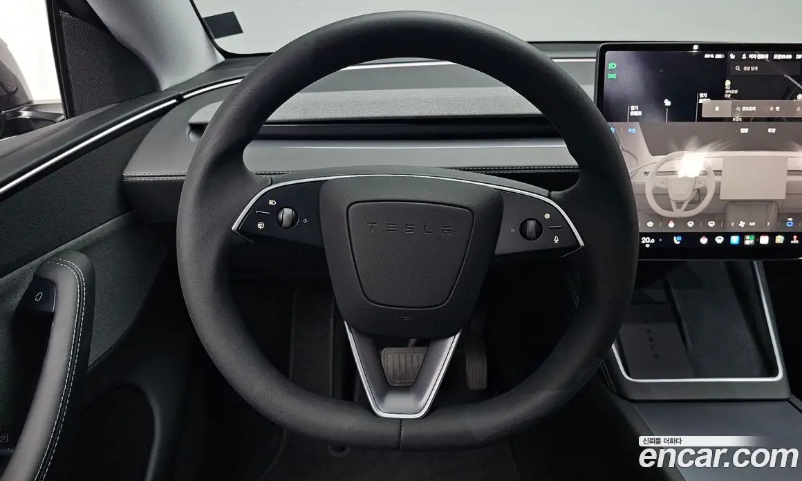 Tesla Model Y 2025 0.2 автомат (гидро), фото 17 Tesla Model Y 2025 0.2 автомат (гидро), фото 17
