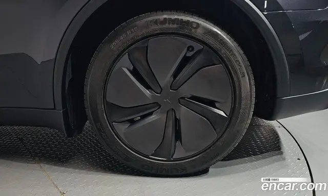 Tesla Model Y 2025 0.2 автомат (гидро), миниатюра 6 Tesla Model Y 2025 0.2 автомат (гидро), миниатюра 6