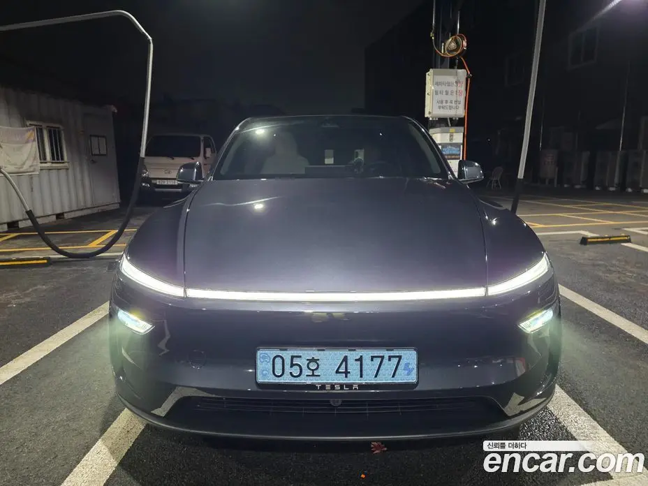 Tesla Model Y 2025 0.1 автомат (гидро), фото 2 Tesla Model Y 2025 0.1 автомат (гидро), фото 2