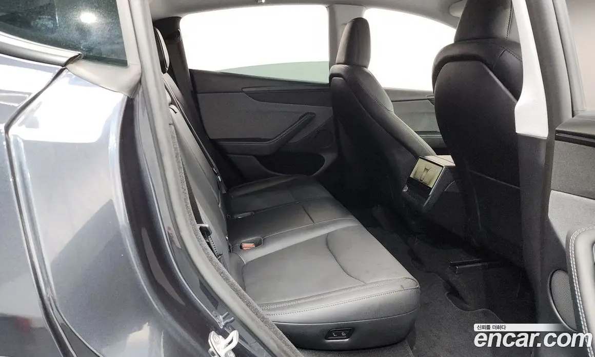 Tesla Model Y 2025 0.2 автомат (гидро), фото 17 Tesla Model Y 2025 0.2 автомат (гидро), фото 17