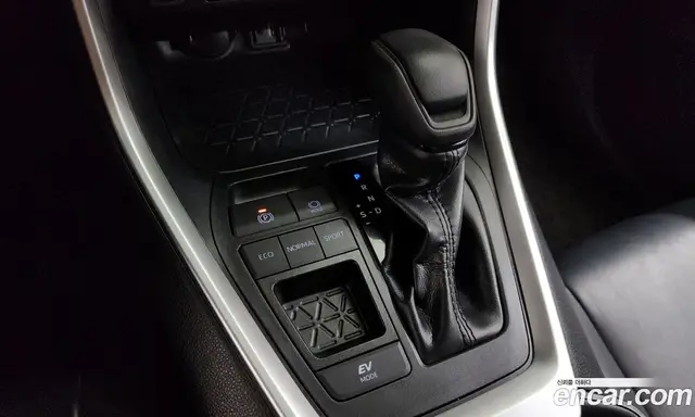 Toyota RAV4 2019 2.5 автомат (гидро), миниатюра 12