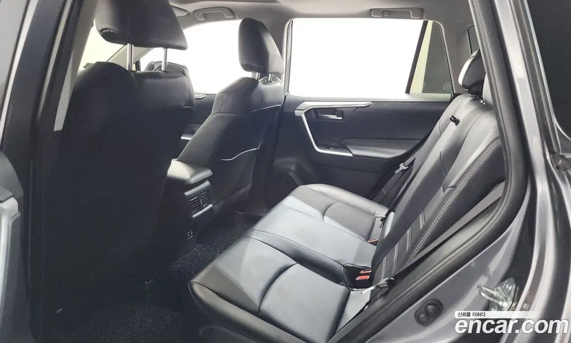Toyota RAV4 2019 2.5 автомат (гидро), фото 17