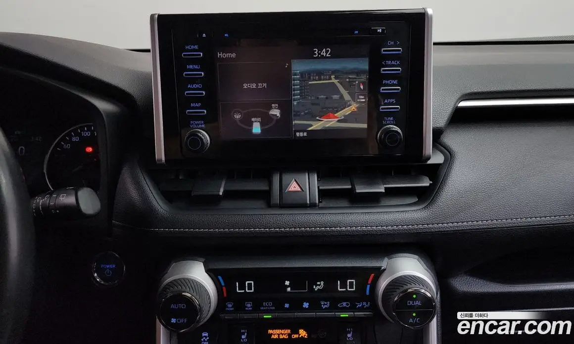 Toyota RAV4 2019 2.5 автомат (гидро), фото 19