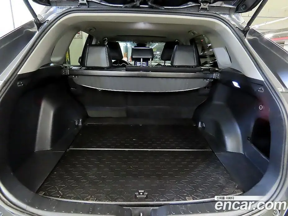 Toyota RAV4 2019 2.5 автомат (гидро), фото 18 Toyota RAV4 2019 2.5 автомат (гидро), фото 18
