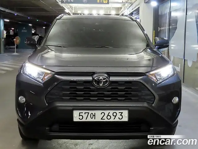 Toyota RAV4 2019 2.5 автомат (гидро), миниатюра 3 Toyota RAV4 2019 2.5 автомат (гидро), миниатюра 3