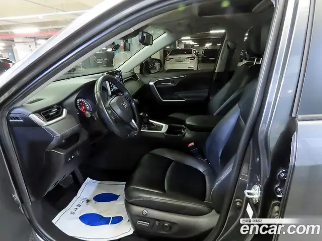 Toyota RAV4 2019 2.5 автомат (гидро), миниатюра 7 Toyota RAV4 2019 2.5 автомат (гидро), миниатюра 7