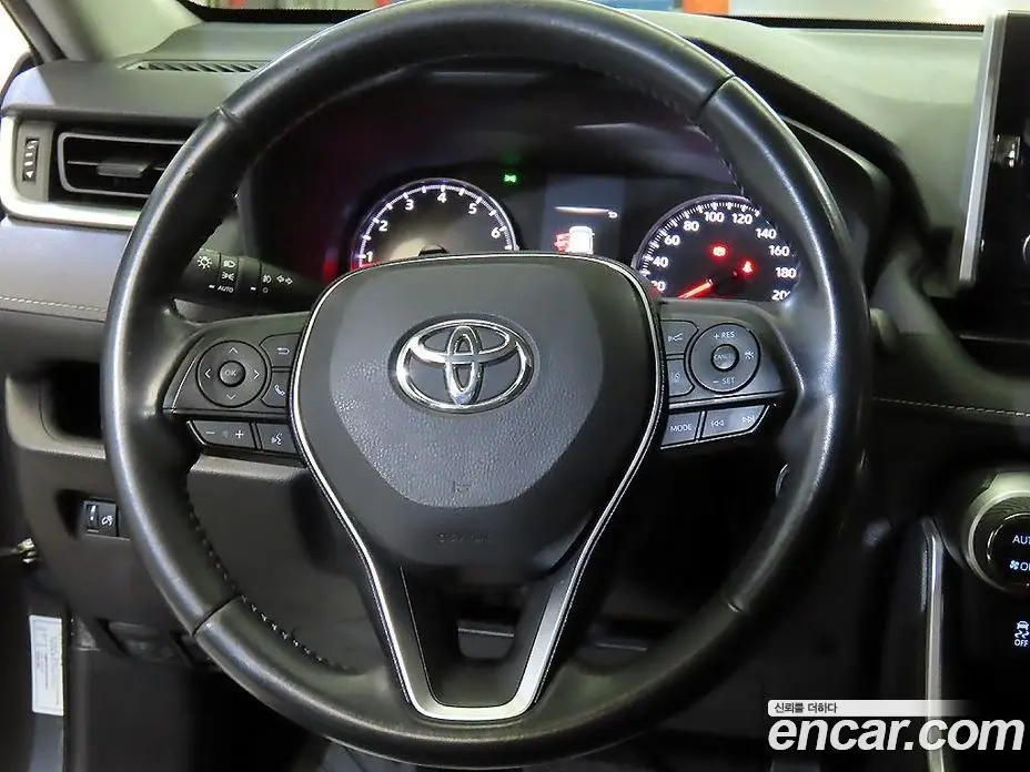 Toyota RAV4 2019 2.5 автомат (гидро), фото 10 Toyota RAV4 2019 2.5 автомат (гидро), фото 10
