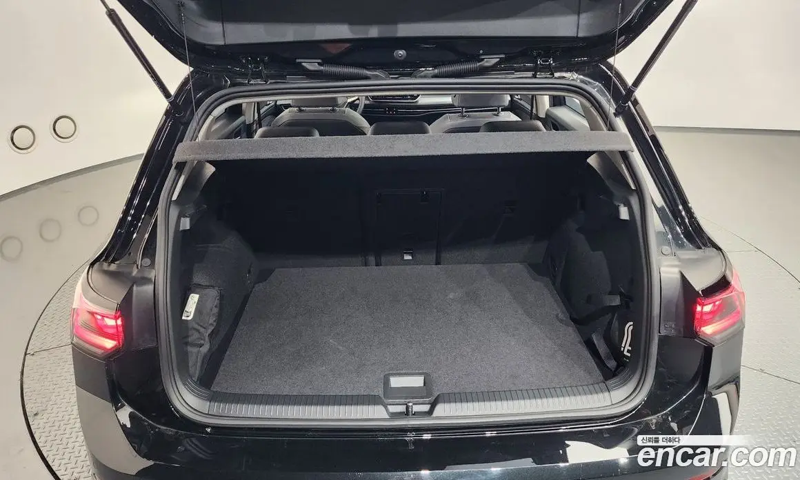 Volkswagen Golf 2025 2.0 автомат (гидро), фото 23