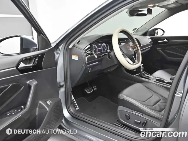 Volkswagen Jetta 2022 1.5 автомат (гидро), миниатюра 11