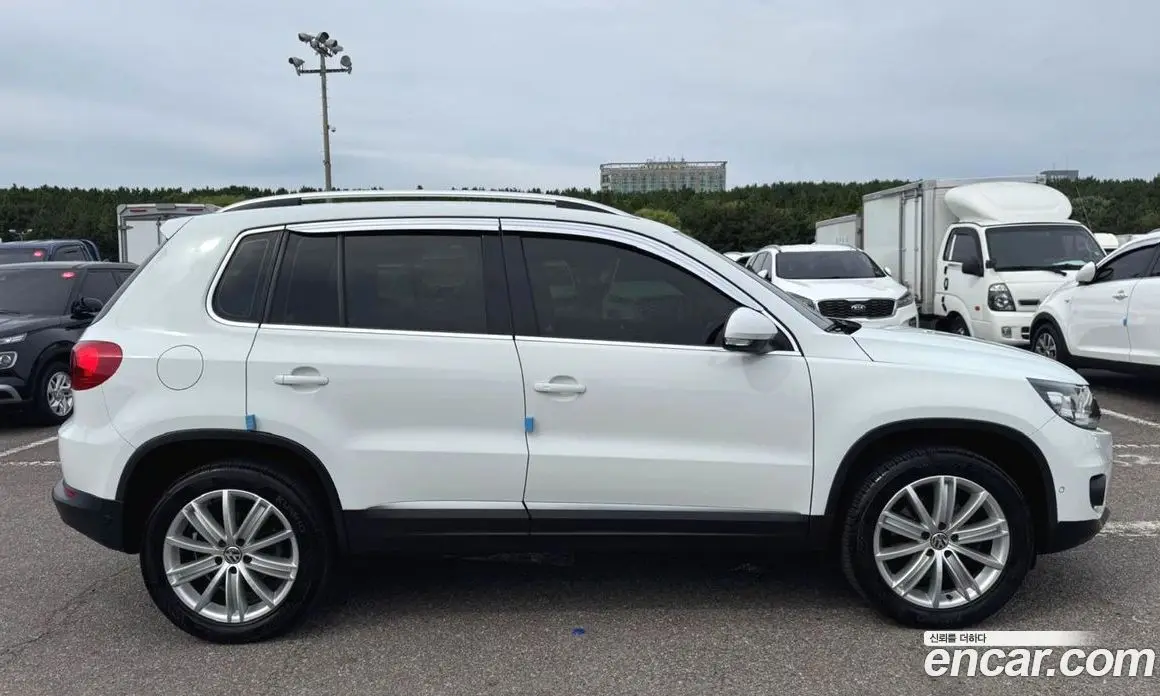 Volkswagen Tiguan 2016 2.0 автомат (гидро), фото 12